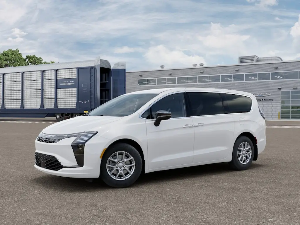 2027 Chrysler Pacifica Select photo 1