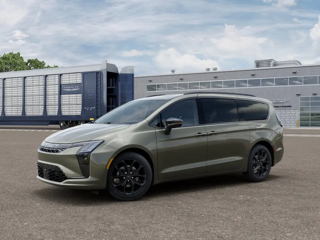 2027 Chrysler Pacifica Limited photo 1