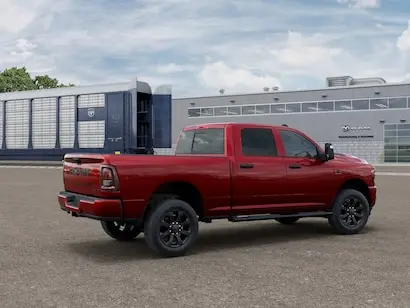 2026 RAM 2500 Tradesman/Black Express 4X4 Crew Cab SWB photo 3