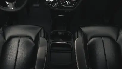 2027 Chrysler Pacifica Select photo 4