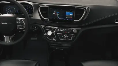 2027 Chrysler Pacifica Select AWD photo 5