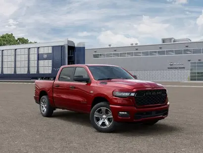 2026 RAM 1500 Express Crew Cab 5'7 photo 3