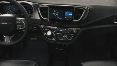 2027 Chrysler Pacifica Select photo 5