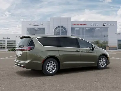 2027 Chrysler Pacifica Select photo 4