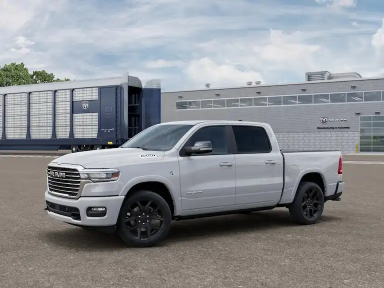 2026 RAM 1500 Laramie 4x4 Crew Cab 5'7's photo