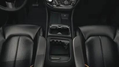 2027 Chrysler Pacifica Limited AWD photo 4