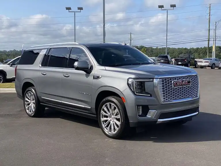 2022 GMC Yukon Denali AWD's photo
