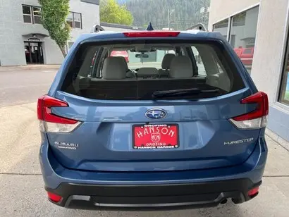 2023 Subaru Forester Base photo 3