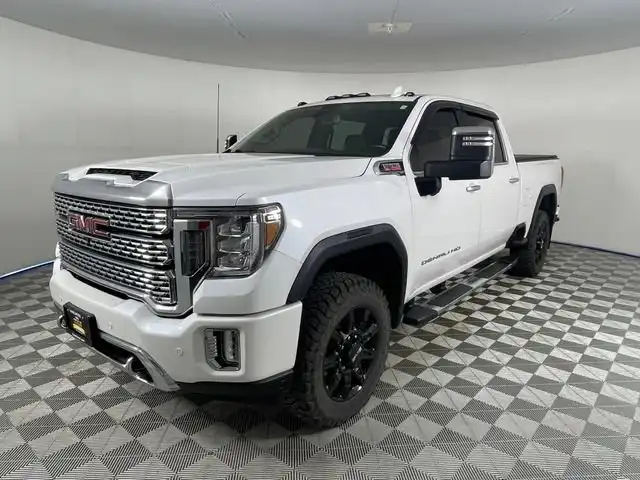 2022 GMC Sierra 4WD Crew Cab Standard Box Denali's photo