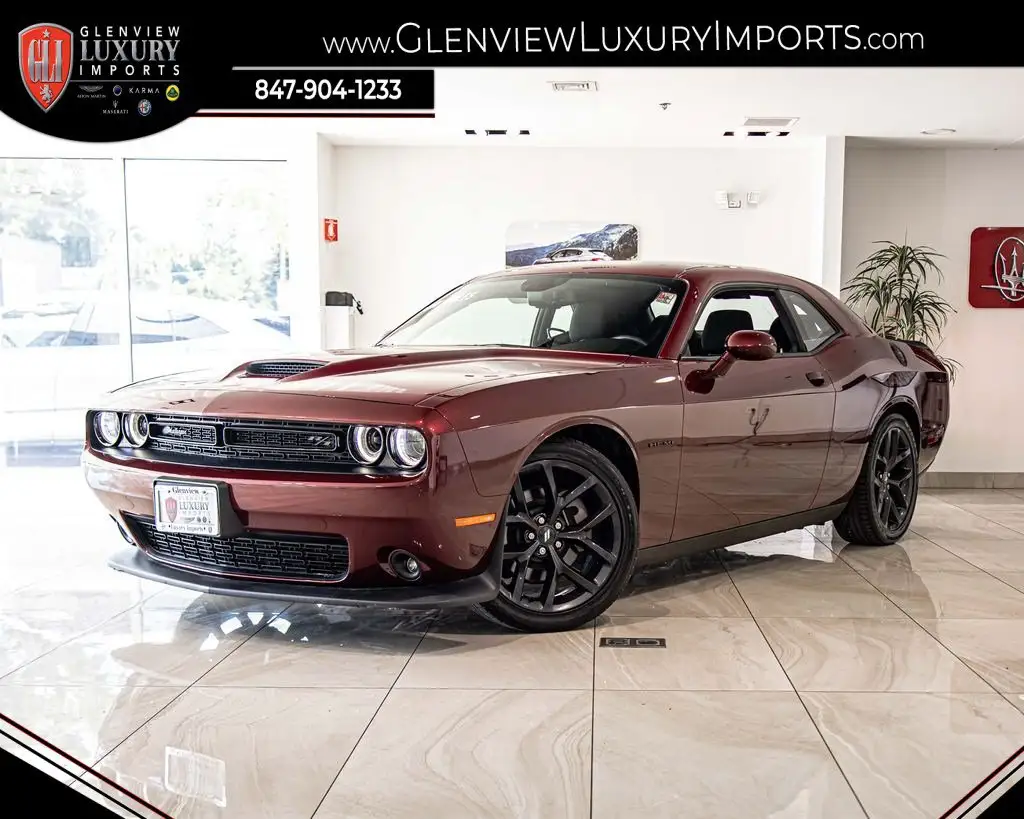 2021 Dodge Challenger R/T photo 1