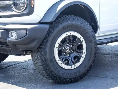 2022 Ford Bronco Base Advanced 4x4 photo 4