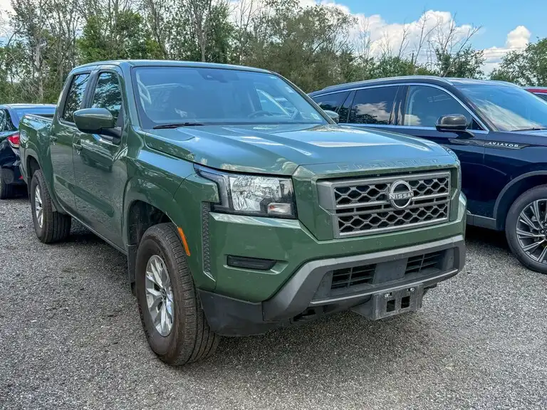 2024 Nissan Frontier SV Crew Cab 4X4 SWB's photo
