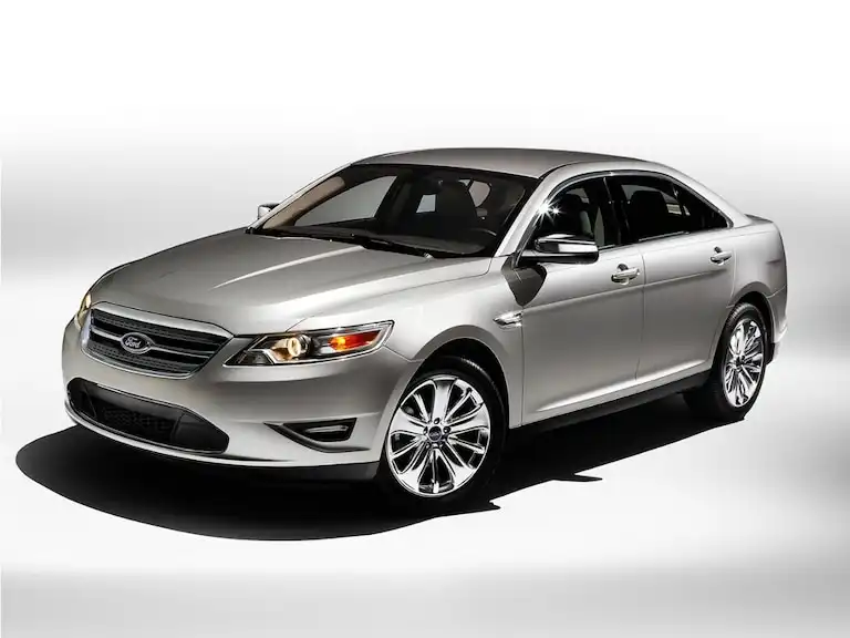 2010 Ford Taurus Limited FWD's photo