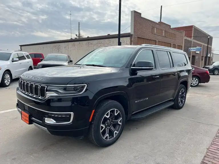 2024 Jeep Wagoneer L Series III 4WD's photo