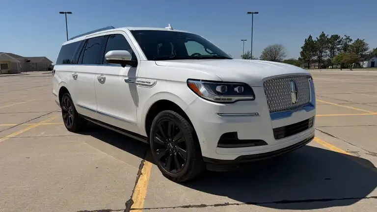 2024 Lincoln Navigator Reserve L 4WD's photo