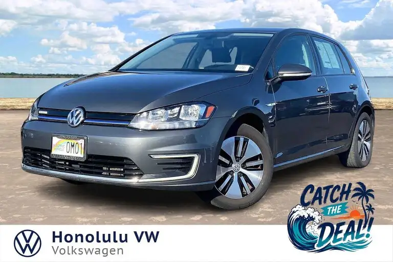 2019 Volkswagen e-Golf SE's photo