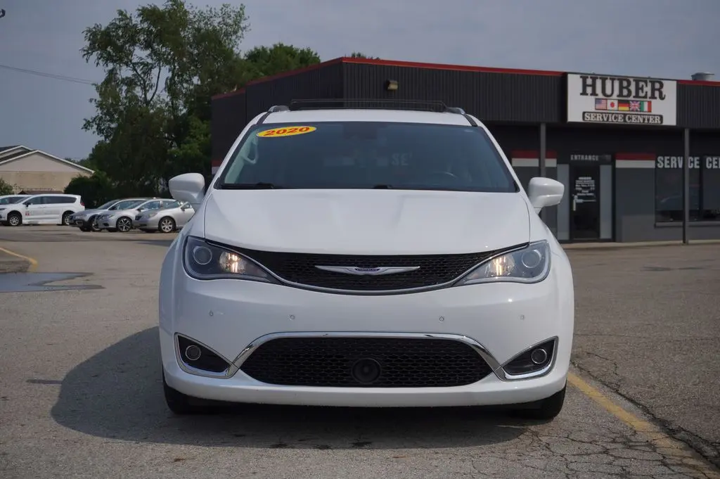 Vehicle Image 2
