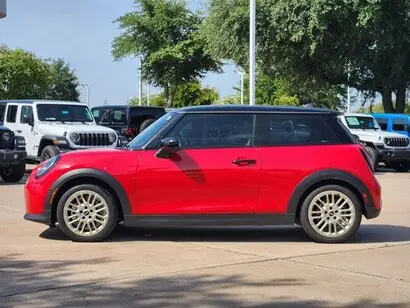 2025 MINI Hardtop Cooper photo 4