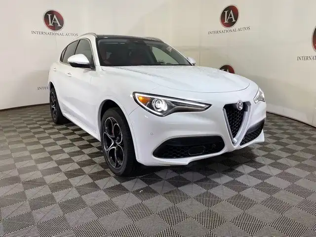 2020 Alfa Romeo Stelvio Ti AWD's photo