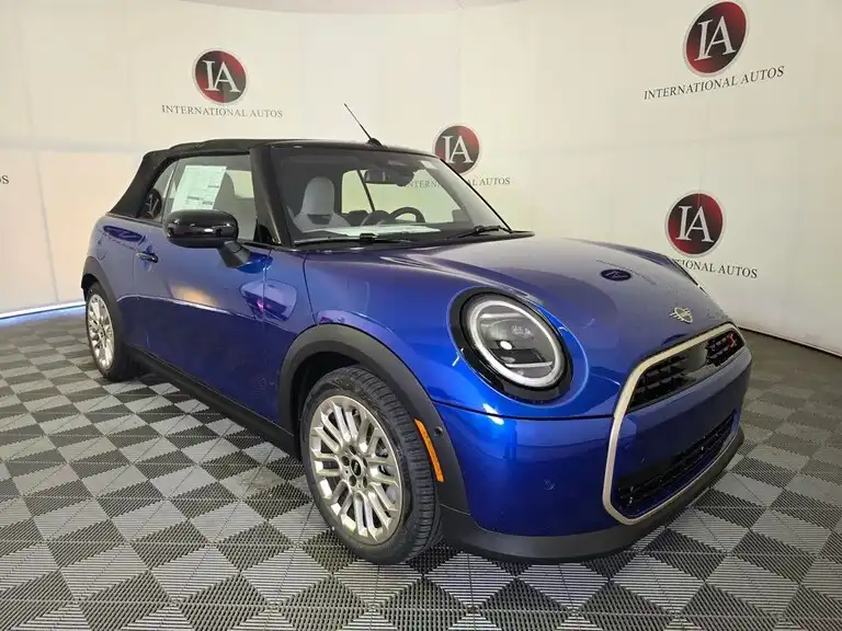 2026 MINI Convertible Cooper S's photo