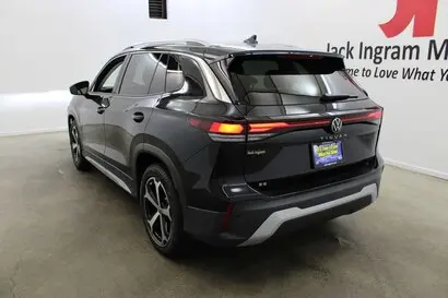2026 Volkswagen Tiguan 2.0T SE photo 3