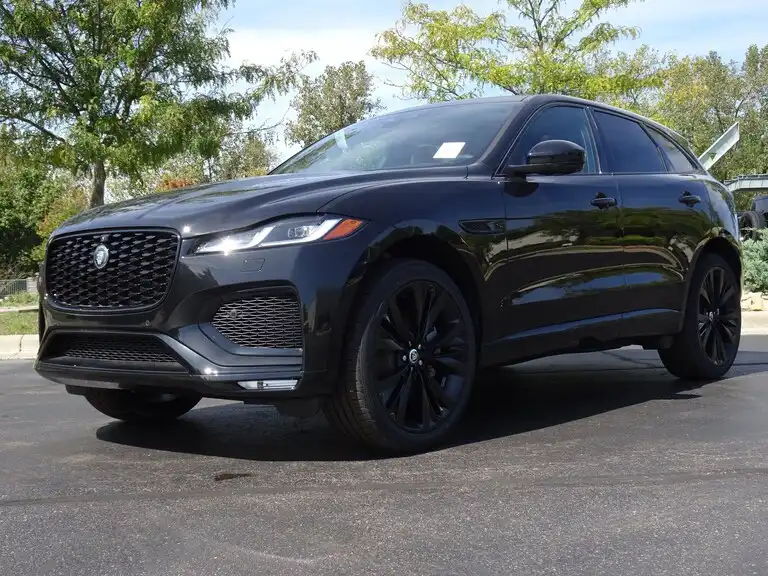 2026 Jaguar F-PACE P400 R-Dynamic S's photo