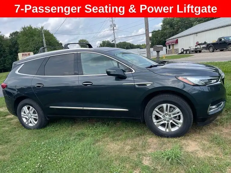2021 Buick Enclave Essence's photo