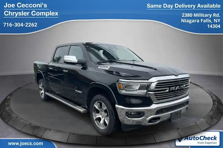 2021 RAM 1500 Laramie 4x4 Crew Cab 5'7's photo