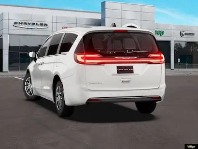2027 Chrysler Pacifica Select photo 5