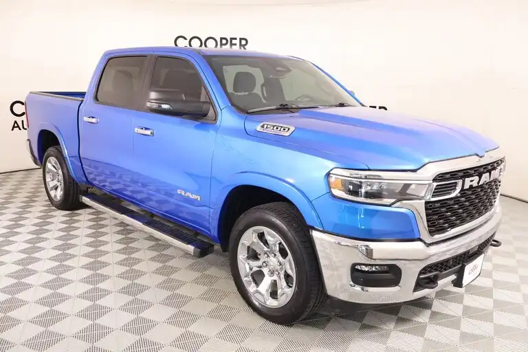 2025 RAM 1500 Big Horn/Lone Star 4x4 Crew Cab 5'7's photo