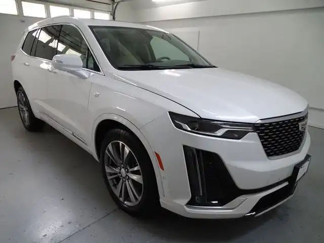 2024 Cadillac XT6 Premium Luxury 4WD Auto's photo