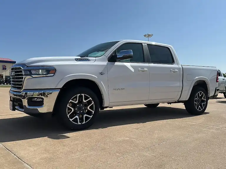 2026 RAM 1500 Laramie 4x4 Crew Cab 5'7's photo