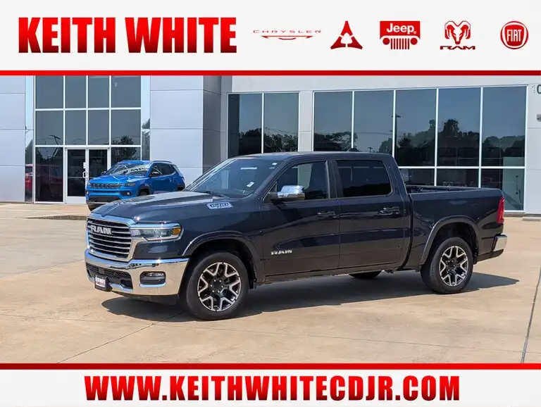 2025 RAM 1500 Laramie 4x4 Crew Cab 5'7's photo