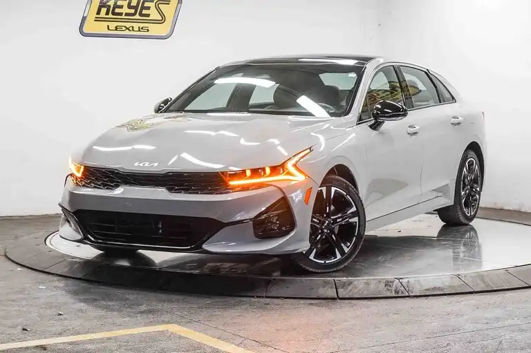 2023 Kia Optima GT-Line FWD's photo