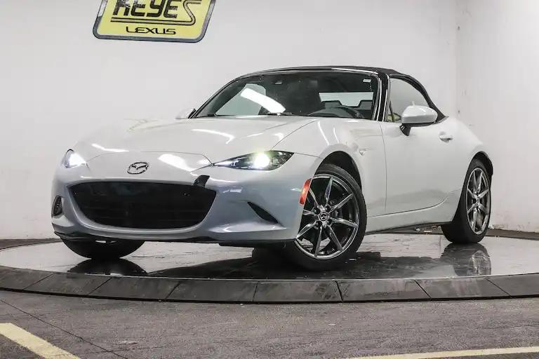 2016 Mazda MX-5 Miata Grand Touring Auto's photo