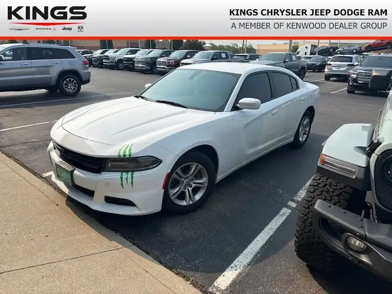 2020 Dodge Charger SXT's photo