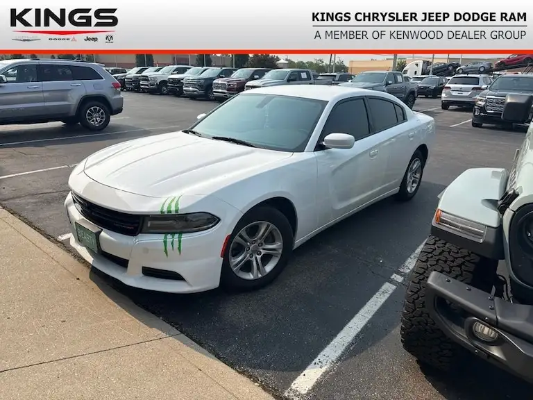 2020 Dodge Charger SXT's photo