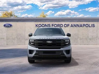 2027 Ford Expedition Platinum MAX 4x4 photo 3