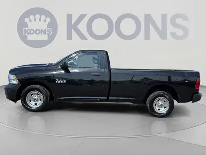 2017 RAM 1500 Tradesman Regular Cab 8' photo 2