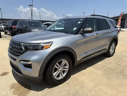 2020 Ford Explorer XLT RWD photo 4