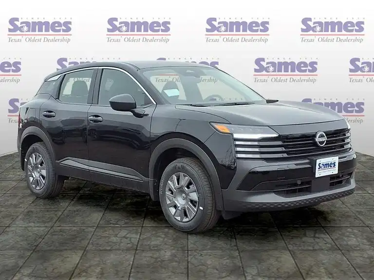 2026 Nissan Kicks 2.0 S's photo