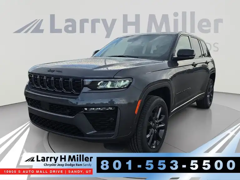 2026 Jeep Grand Cherokee Limited Reserve 4x4's photo