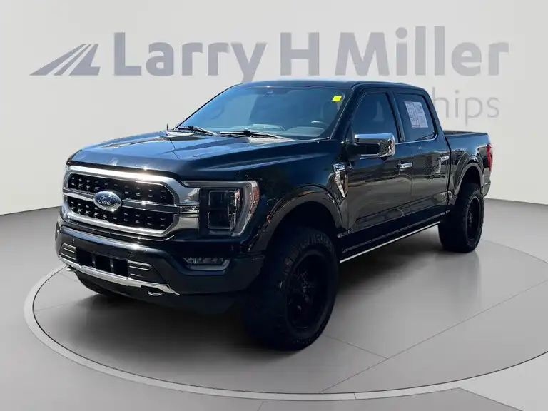 2023 Ford F-150 Platinum 4x4 SuperCrew 145 in's photo