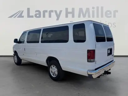 2012 Ford E-Series E-350 XLT Super Duty Extended photo 4