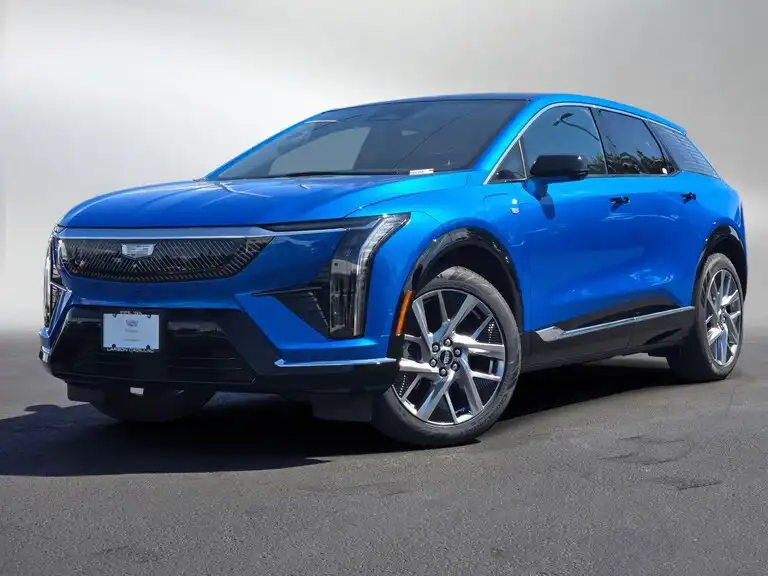 2026 Cadillac Optiq Luxury's photo