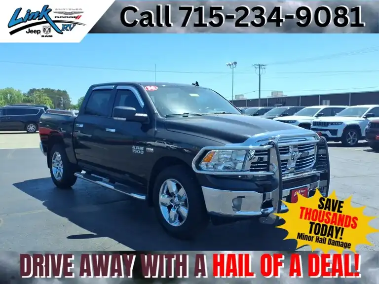 2016 RAM 1500 Big Horn 4x4 Crew Cab 5'7's photo