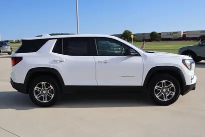 2025 GMC Terrain Elevation FWD photo 5