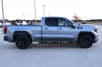 2026 GMC Sierra Elevation 4WD Double Cab Standard Box photo 3