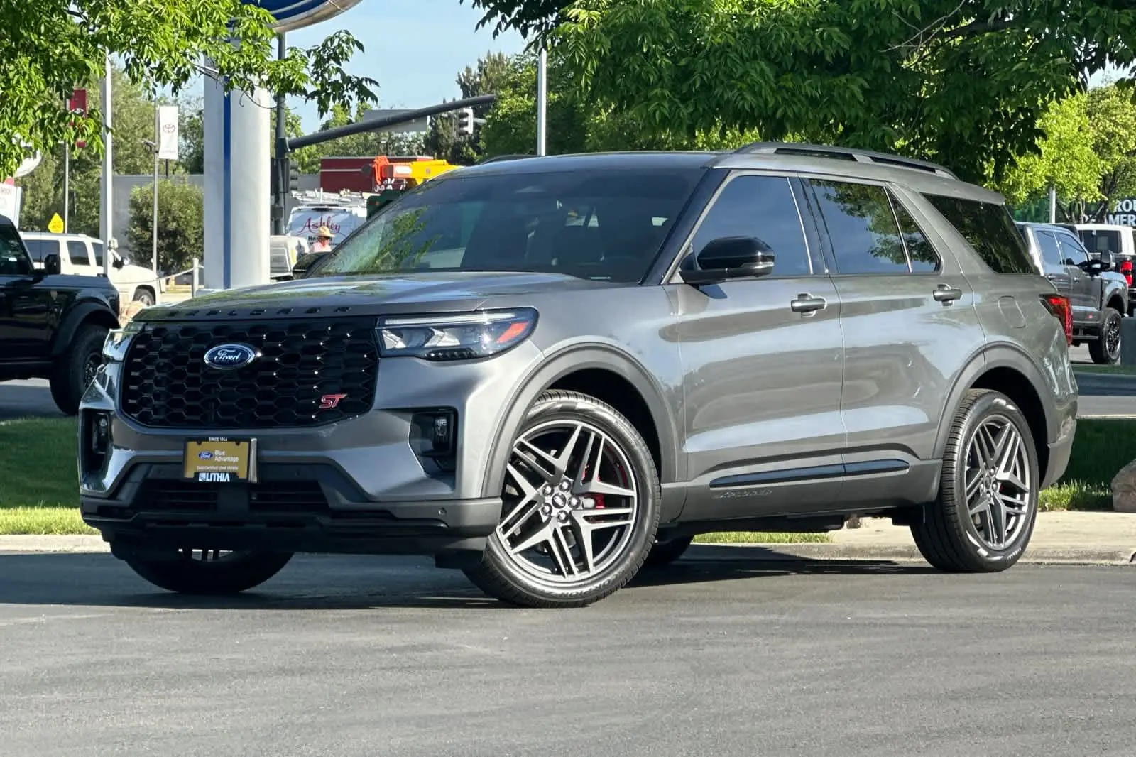 Vehicle Image 1