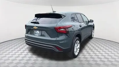 2026 Chevrolet Trax LS photo 5